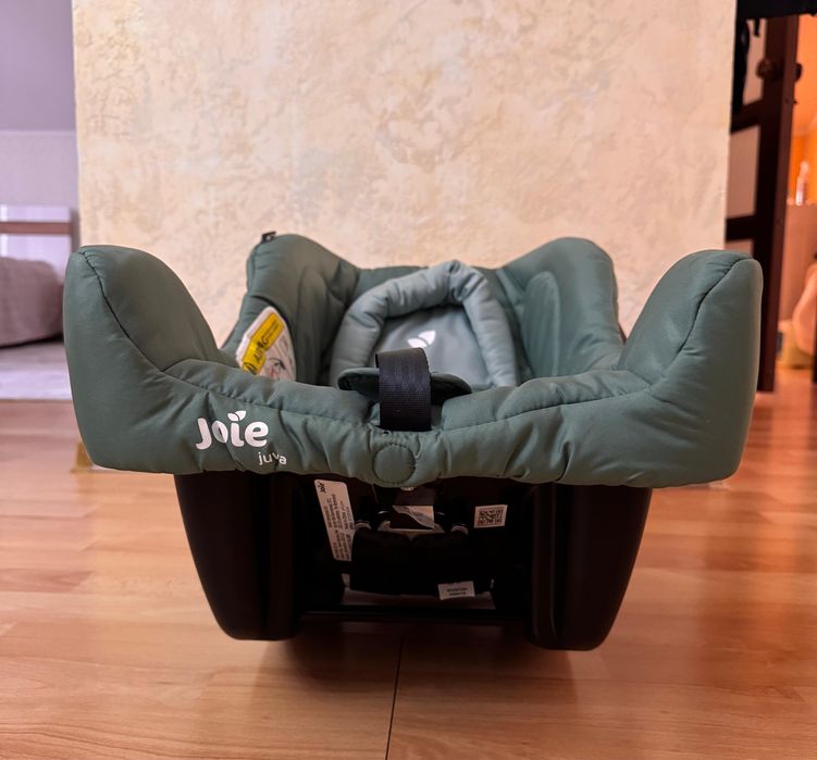 коляска с автокреслом joie