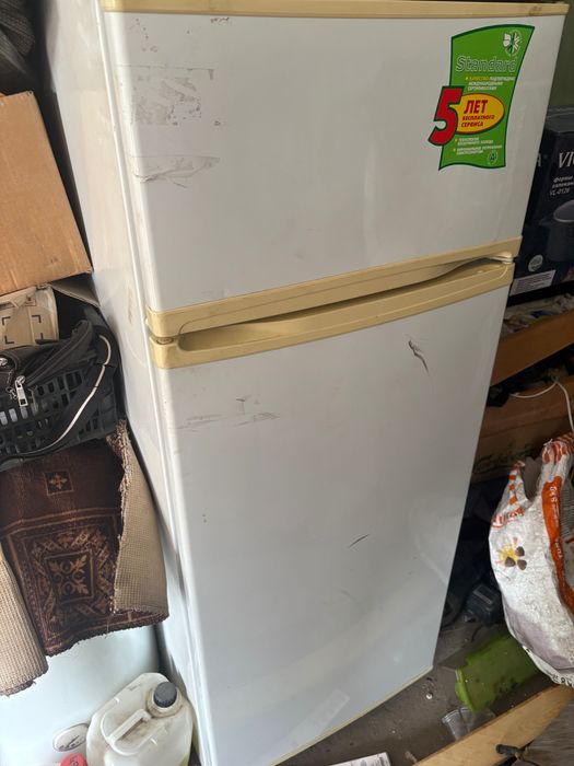 продам холодильник