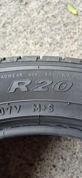4 anvelope M+S Pirelli 265/50/20.Pretul este pe bucata.