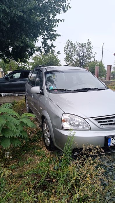 Vând KIA carens  1.8 benzina gpl