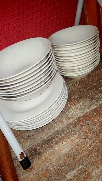 Комплект чиний посуда