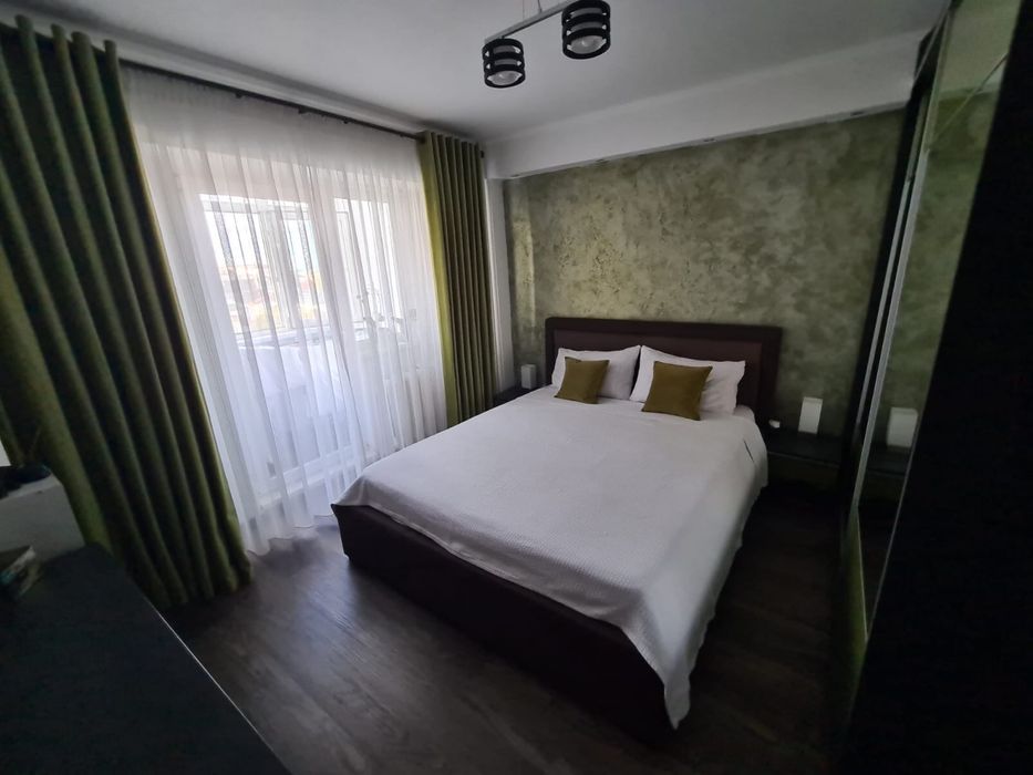 Apartament 2 camere decomandat , loc parcare , Calea severinului Viza vie de Auchan , Promenada , Dedeman