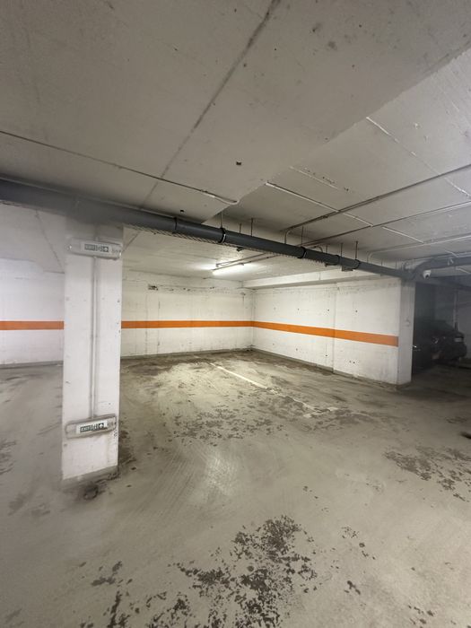 loc parcare subteran