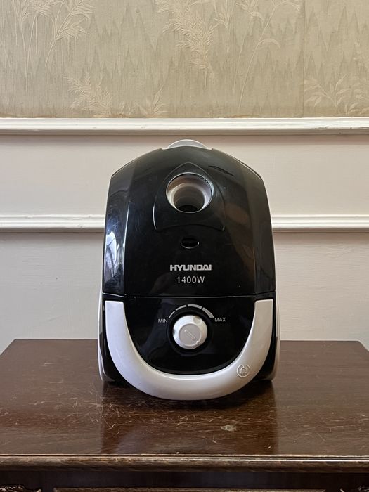Пылесос Hyundai H-VC1595