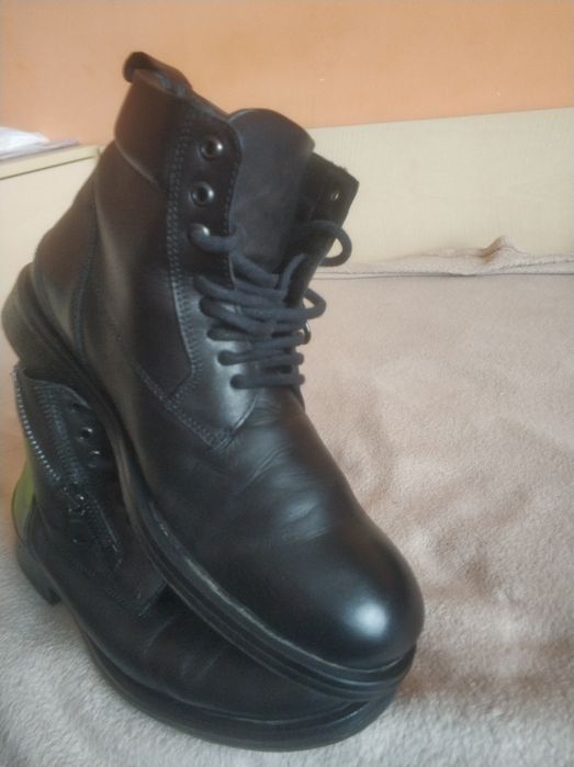 Високи обувки, кубинки боти. 43 номер