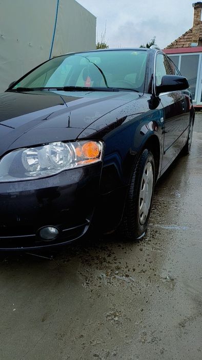 Audi A4 B7  vând sau schimb cu o mașină pentru naveta pe benzina