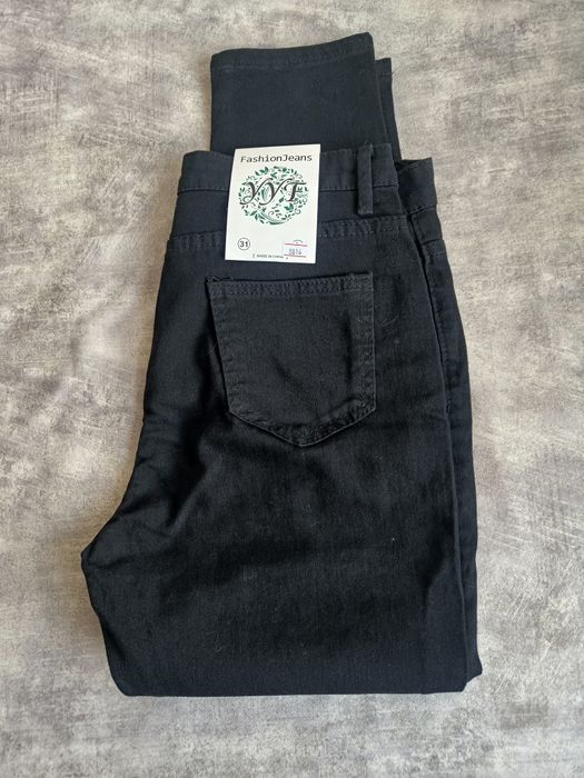 Женские укороченные джинсы