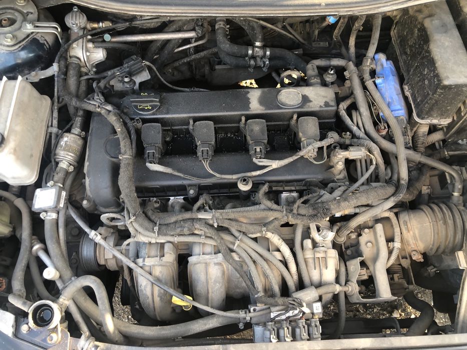 Mazda 5 2.0 i на части