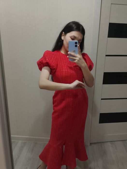 Продам женское платье