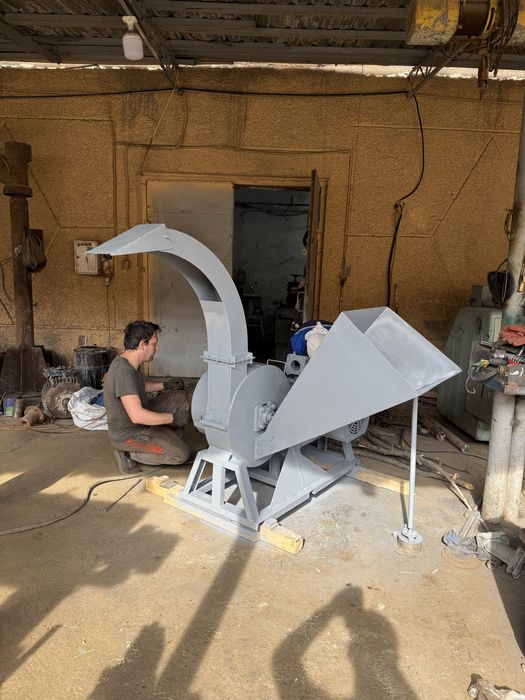 Шох дарахтларни  майдалайдиган  дробилка