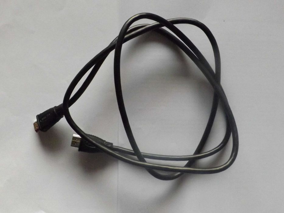 Кабели за интернет, компютър, телефон и телевизор