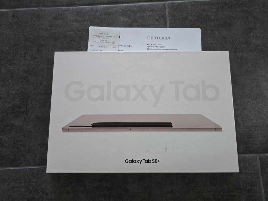 Продавам Samsung tab S8 plus