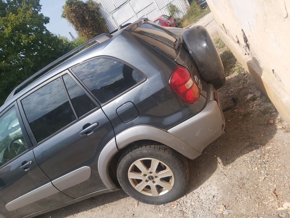 Тойота Рав 4 2005 г.116 к.с