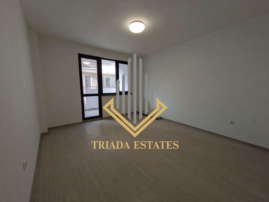 Продава се Тристаен апартамент в Бургас, Център - 152 кв.м за 1191 €/кв.м - Снимка #3