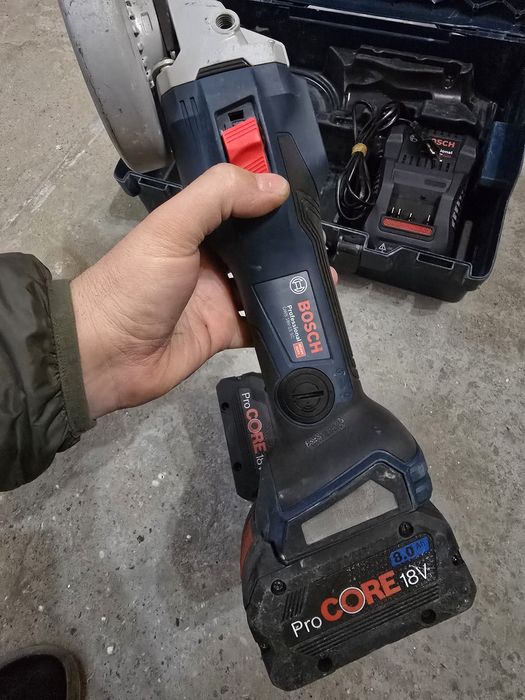 Bosch GWS 18V-15SC 1500w