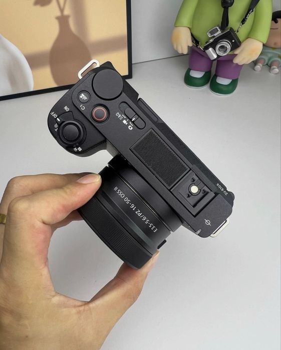 Sony ZVE10 M2 + kit обьектив