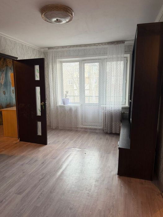 Продам 2-ком квартиру 12мкр. Дом 39