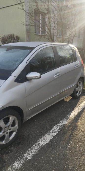 Vând Mercedes a class