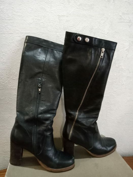 Продам сапоги чёрные кожаные