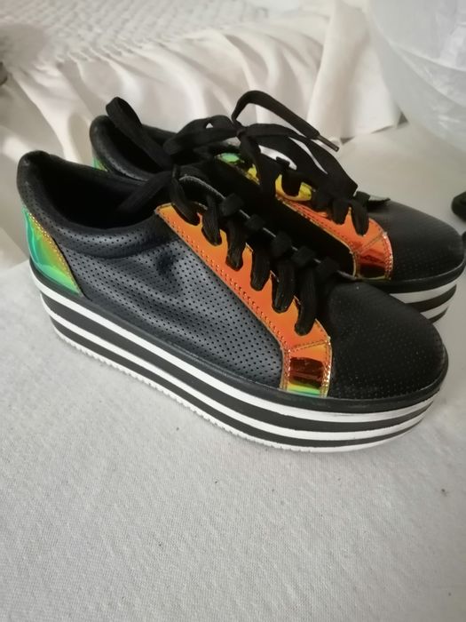 Обява 23 Нови дамски обувки