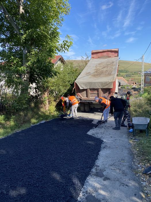 Constructii Drum , Trotuar , Parcari cu Asflat si Pavaje