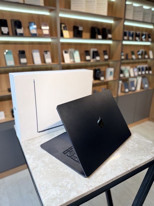 MacBook 15-inch Air M3 256GB / PhoneLab