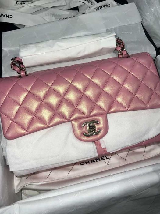 Geantă Chanel din Piele Roz Sidefat / Lucios