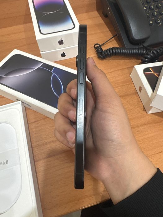 Iphone 16 pro max black titanium 256 GB