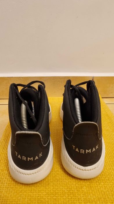 Ghete Baschet Tarmak Negru Masura 40 Nivel incepator