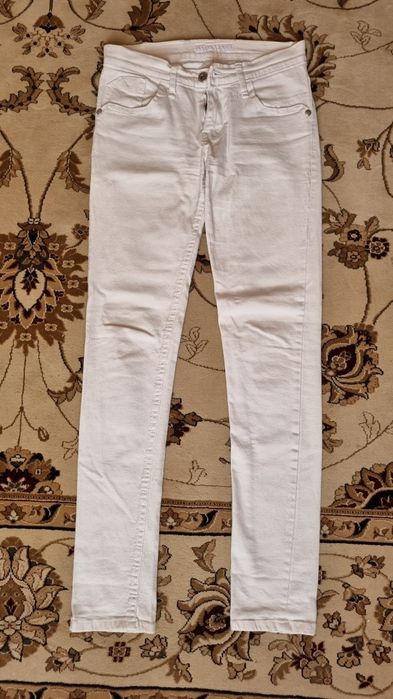 Джинсы белые женские