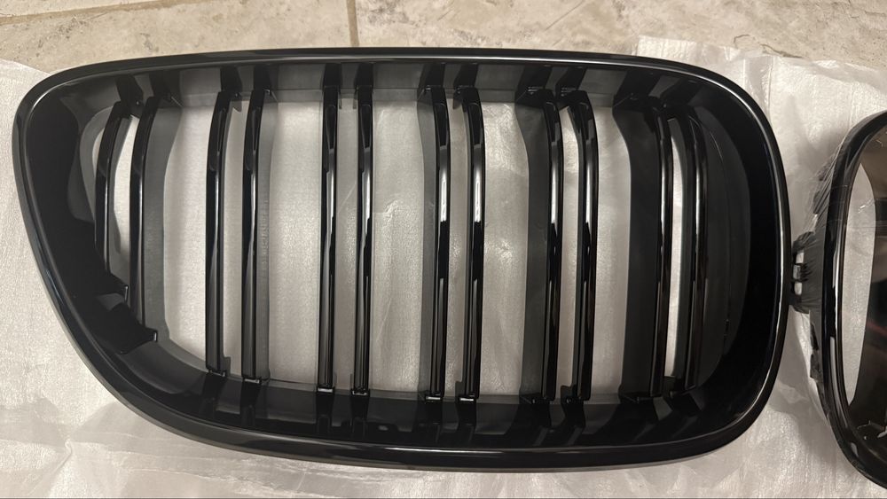 Grile frontale/rinichi negru lucios BMW Seria 2 - F22/F23