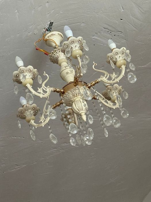 Люстра 6 лампочек