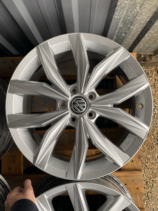 18 цола 5 х 112 мм VW , Фолксваген , Тигуан , T - Рок , Таурон , Голф
