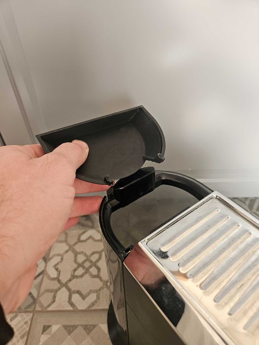 Кафемашина Delonghi Dedica Делонги Дедика