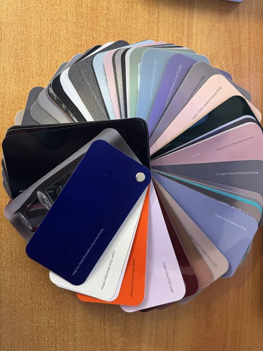 Фолио за облепяне на автомобили