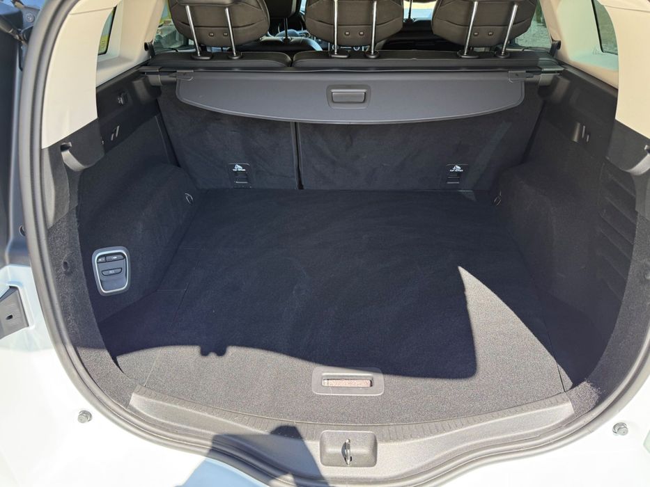 Grand scenic bi-ton 5 locuri