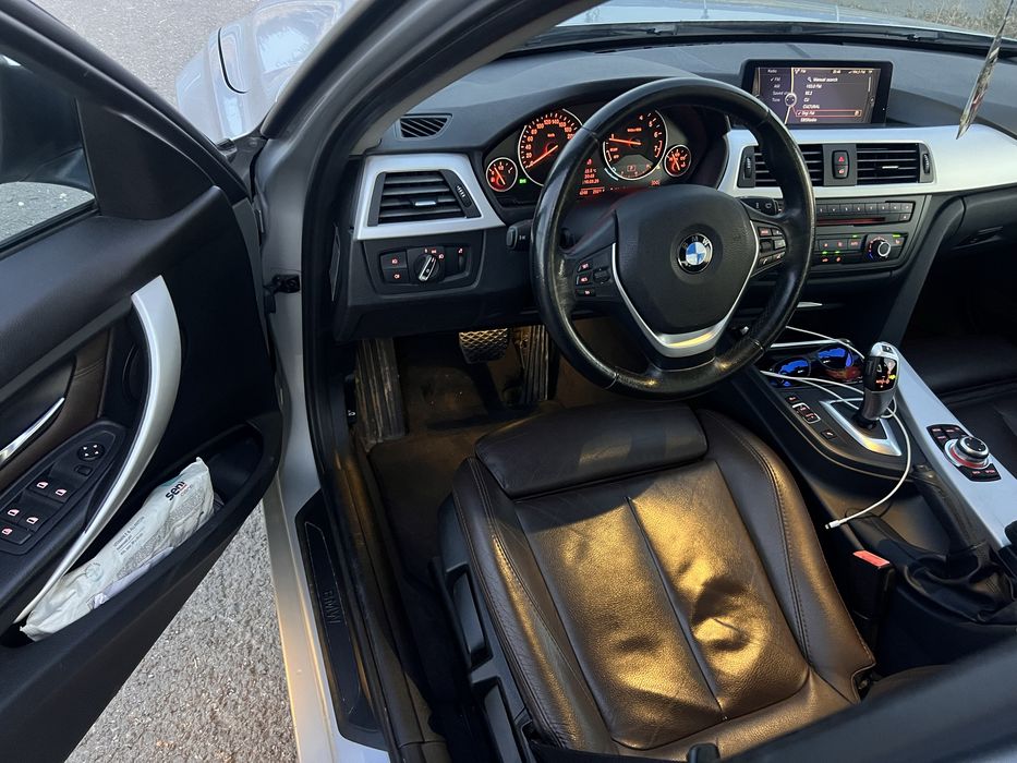 Bmw seria 320i benzina 184 cp