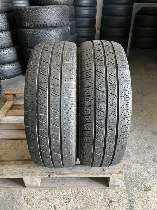 2 anvelope de iarna 215/65/16C Pirelli 2022!