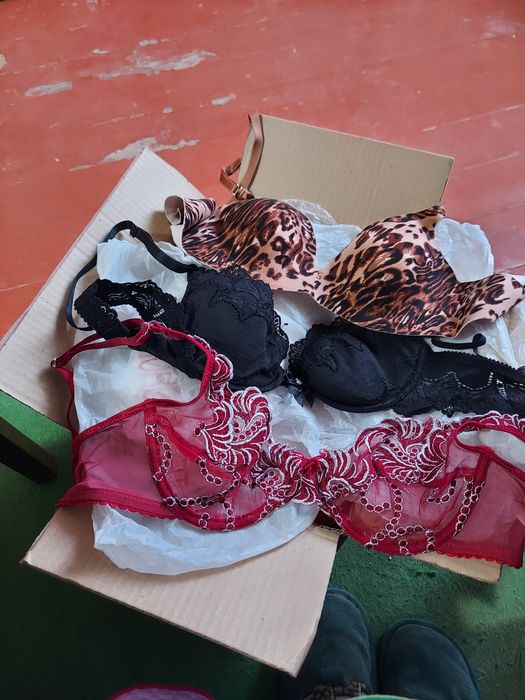 Продаю отрезы тканей очень красивые