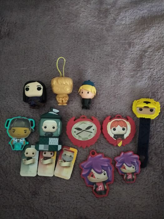 Мелкие игрушки .