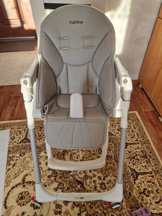 Детский стульчик для кормления