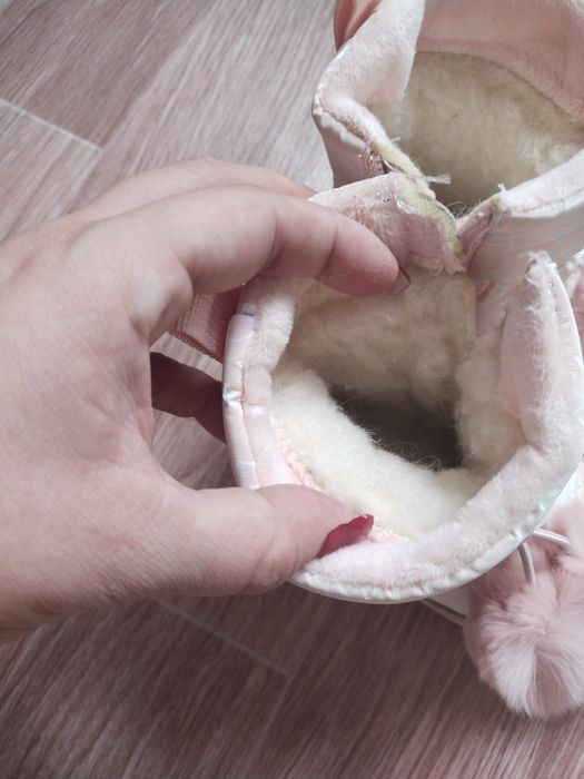 Продам сапожки на девочку