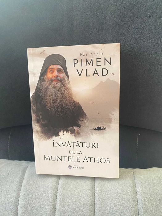 carte Invataturi de la Muntele Athos - Pimen Vlad, nou/citit 1 data