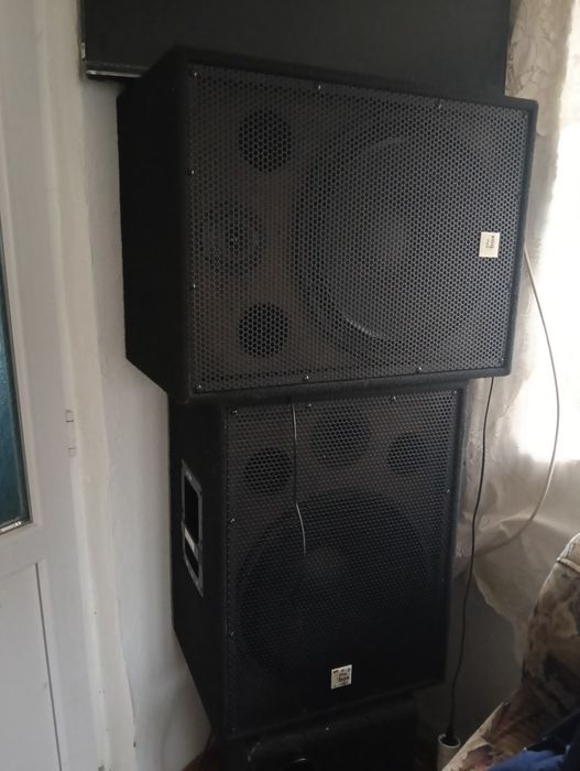 Vand. Sau skimb cu bass activ