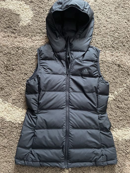 Geci si veste de firma