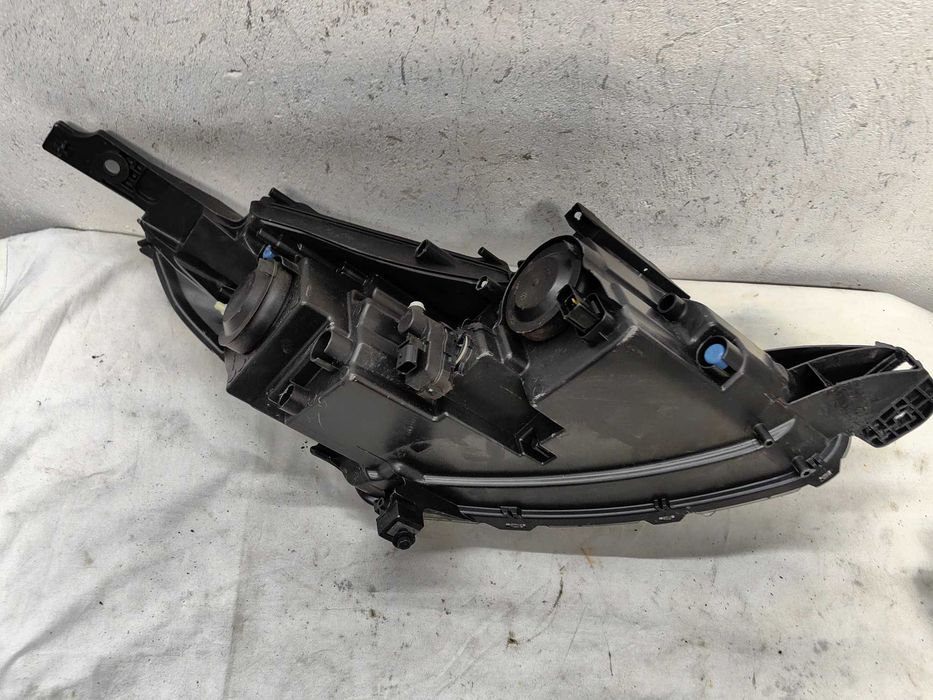 Оригинален фар Пежо 2008  Peugeot 2008 Face Led