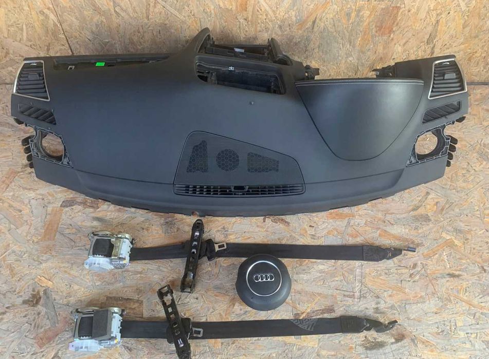 Арматурно табло колани airbag Audi Q5 8R Lift original