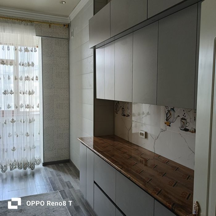 Яккасарой махалла Яккасарой кучасида Новостройка з хонали уй ижарага б