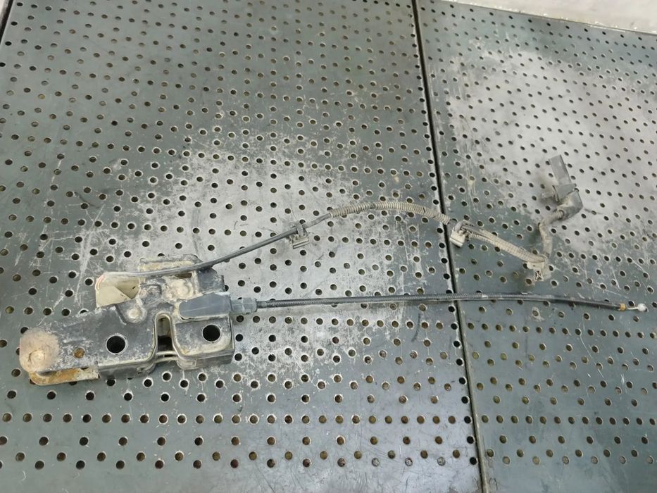 broasca capota seat altea 5p 5p0823509b