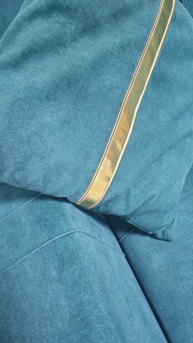 Диван мягкий. 3 м.